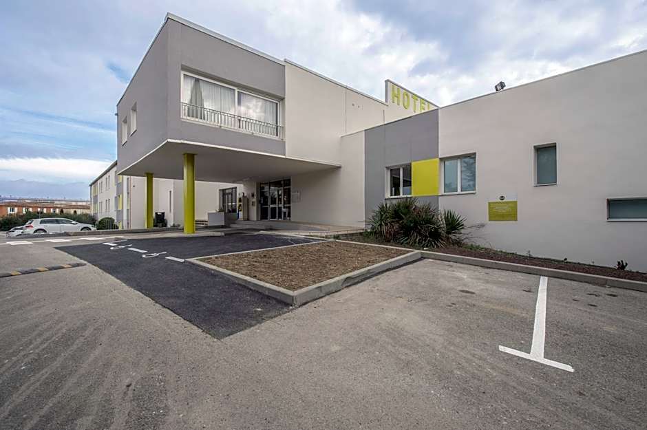 B&B HOTEL Orange