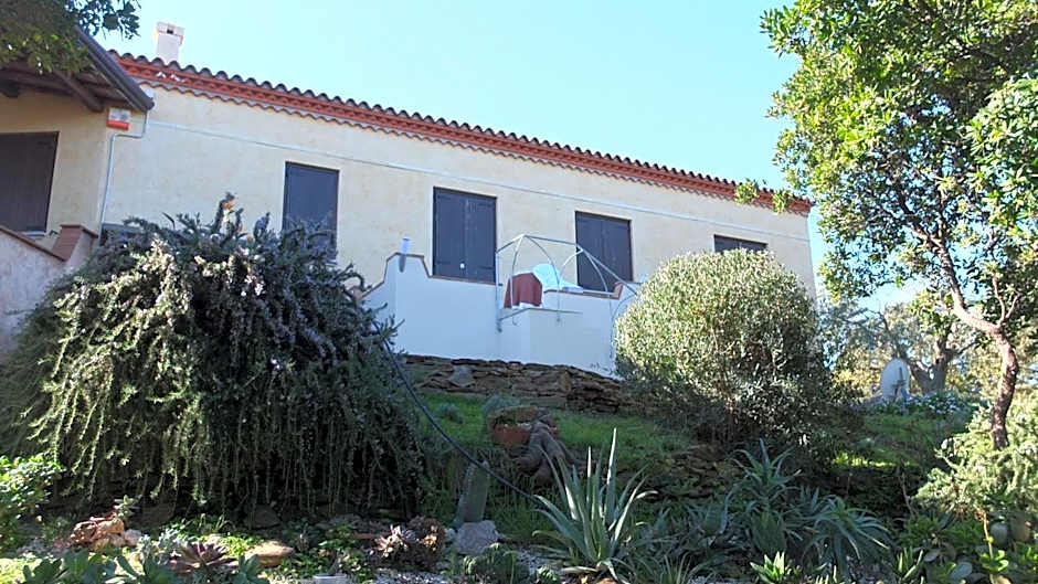 Camera vista mare, ingresso indipendente in" Villa VìVì"