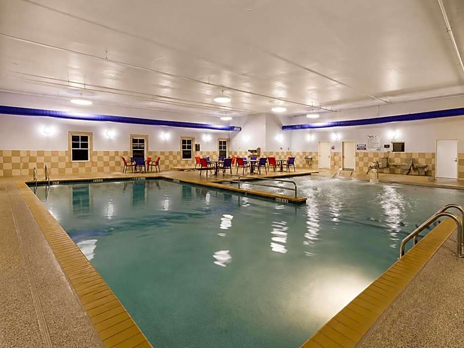 La Quinta Inn & Suites by Wyndham Fargo Medical Center