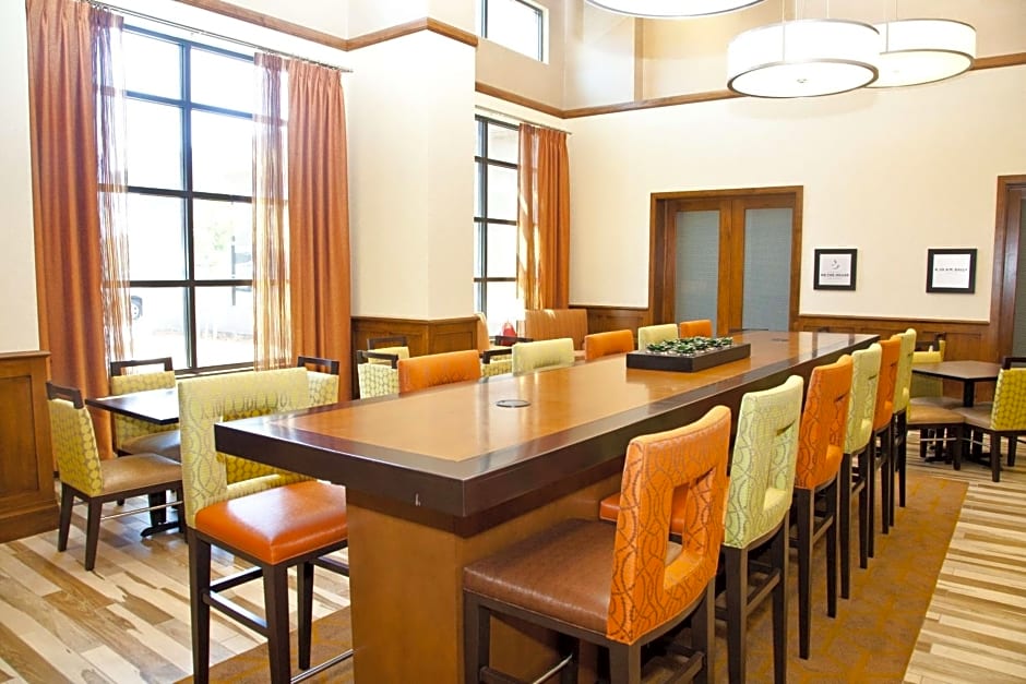 Hampton Inn By Hilton And Suites Salinas