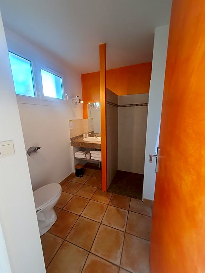 Le Mas des Quintrands Manosque - Motel de charme