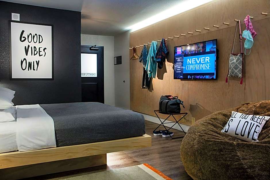 Moxy by Marriott Phoenix Tempe/ASU Area