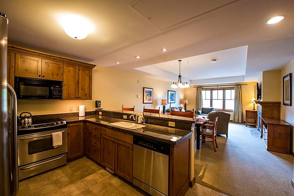 The Lodge at Mountaineer Square, A Vail Resorts Property