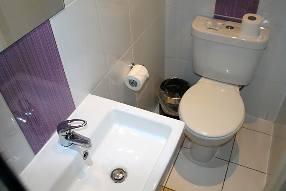 Clapham South Belvedere Hotel