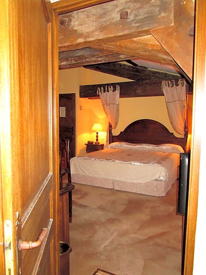 Château de Floure - SPA et piscine extérieure chauffée