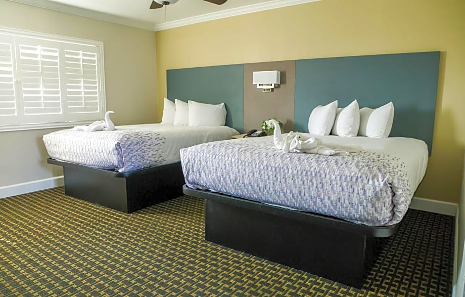 Sea Breeze Inn - San Simeon