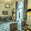 Riad Le Perroquet Bleu Suites & Spa