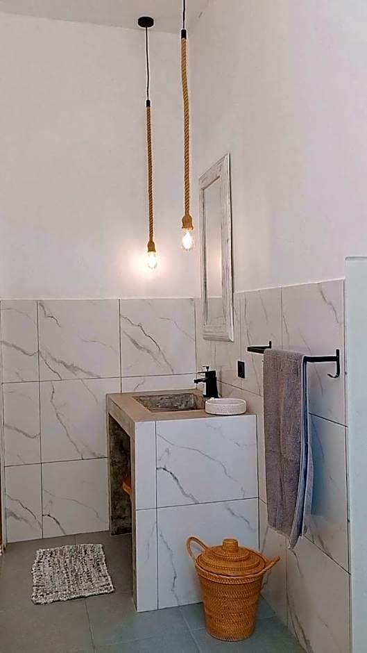 Villa Green House A tropical central 2-BR villa