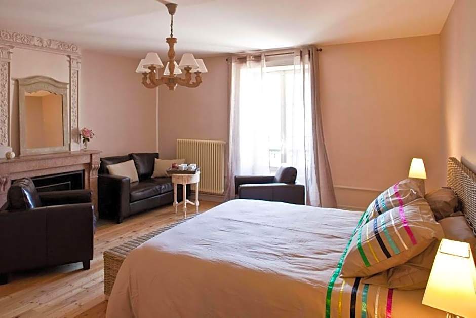 Chateau De Riverie chambres et table d'hôtes