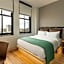 Moxy Columbia Downtown