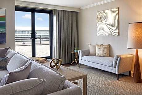 Westin Suite - Call Hotel, 1 Bedroom Signature Suite, 1 King