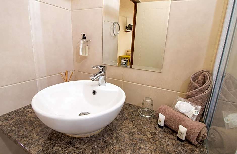 Storms River Guest Lodge