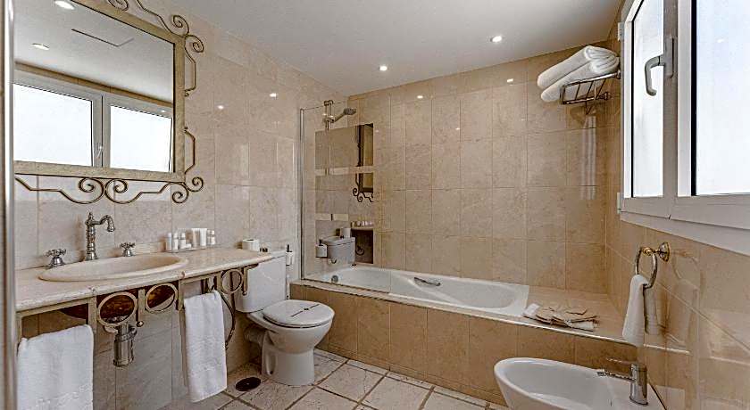 Hotel Flamingo Suites