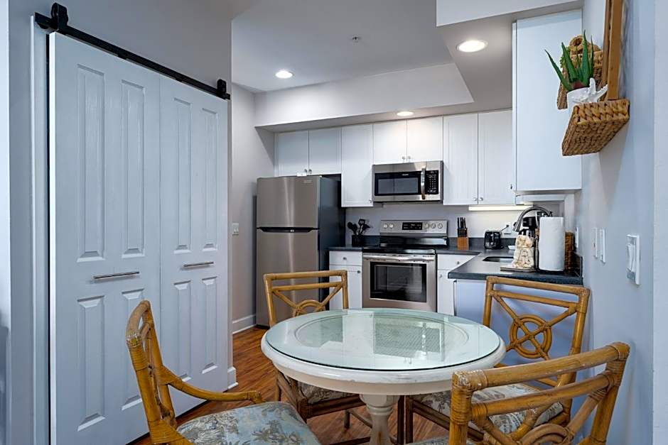 Harbour House at the Inn 301