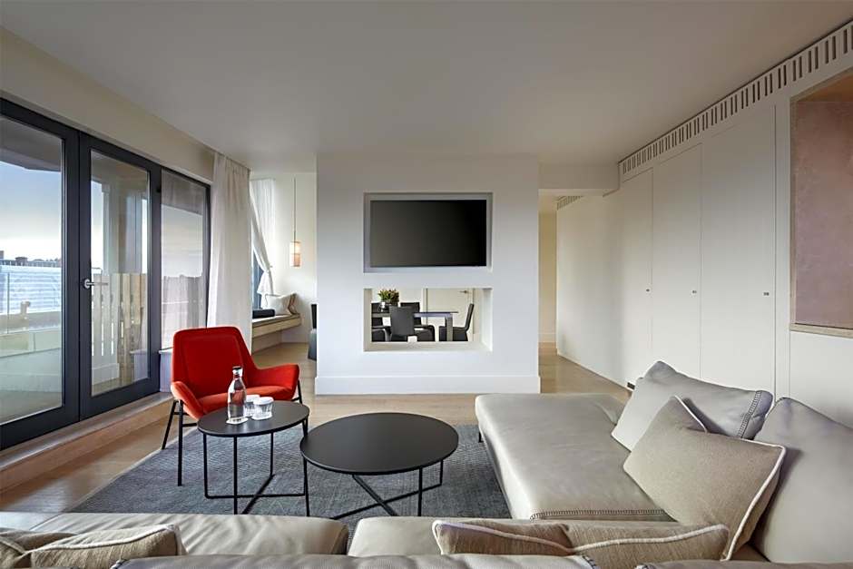 The Morrison Dublin, Curio Collection by Hilton