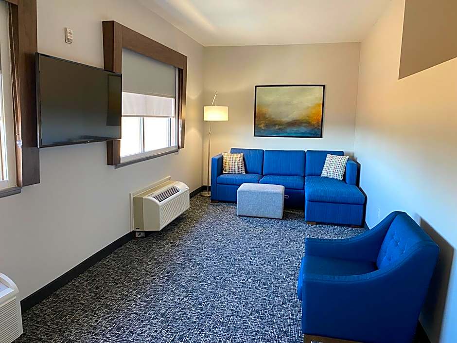 Comfort Inn and Suites Near Lake Guntersville