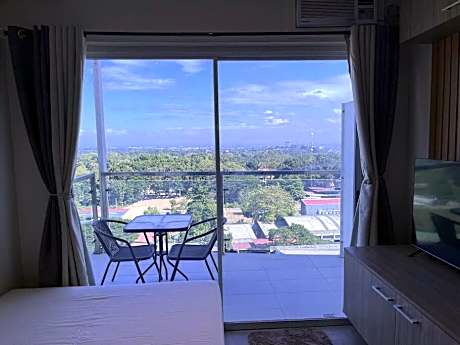 Crib 1011 Studio Unit- Primavera Citta Verde