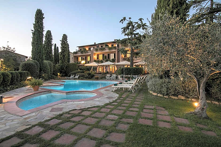 Relais Santa Chiara Hotel