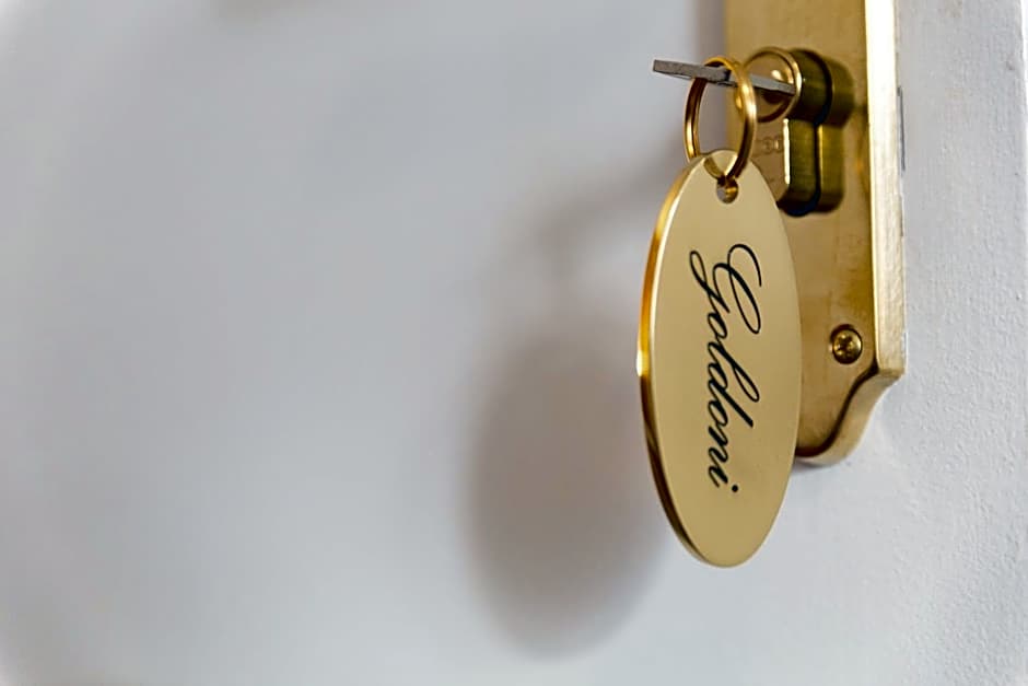 Friendly Venice Suites