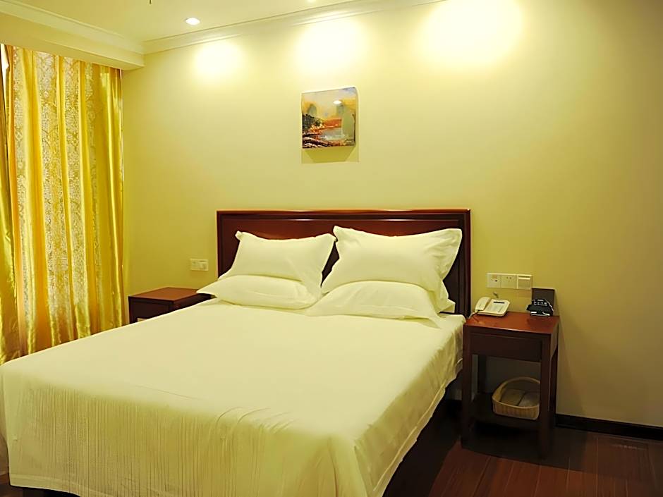 GreenTree Inn Qinhuangdao Peace Avenue Express Hotel