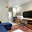 La Quinta Inn & Suites by Wyndham Oxford - Anniston