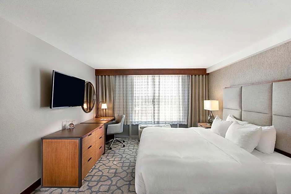 DoubleTree by Hilton San Antonio Northwest