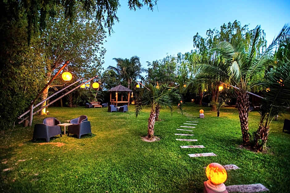 Chillout Hotel Tres Mares