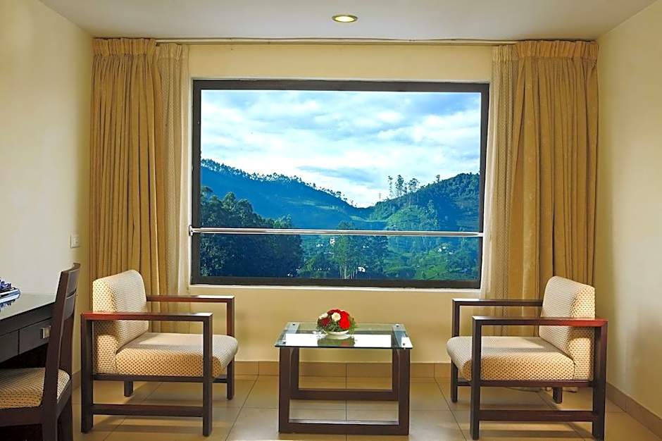 Clouds Valley Leisure Hotel