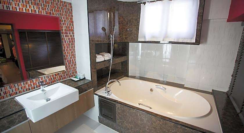 Grand Pink Hotel Hatyai