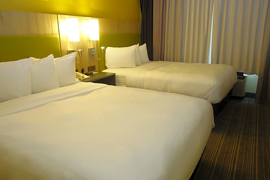 Country Inn & Suites by Radisson, Burlington (Elon), NC