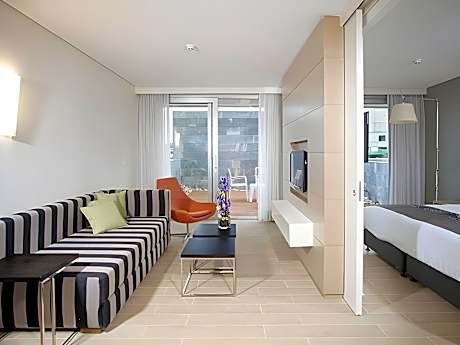 Garden Suite Room (2 adults and 1 child)