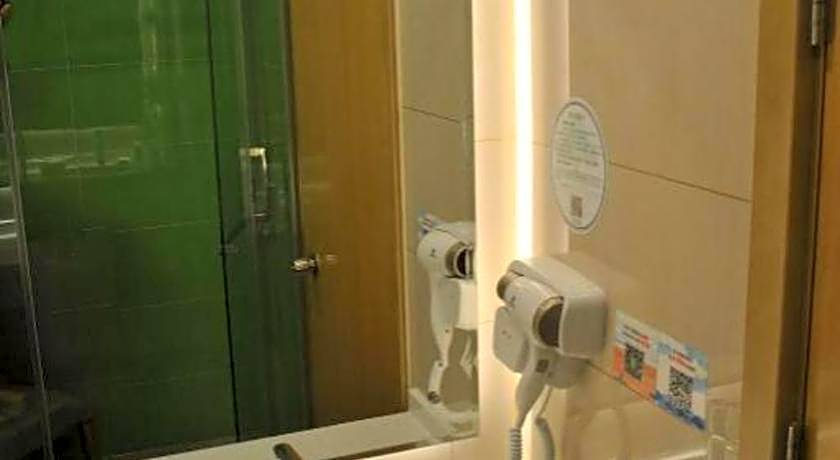 GreenTree Inn Heze Changcheng Road Tianhua E-commerce Logistics Park Express Hotel