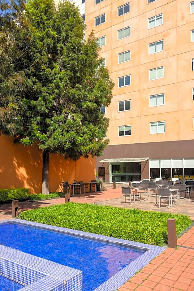 Courtyard by Marriott Toluca Tollocan