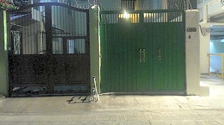 Fully furnished and equipped two-story townhome. 