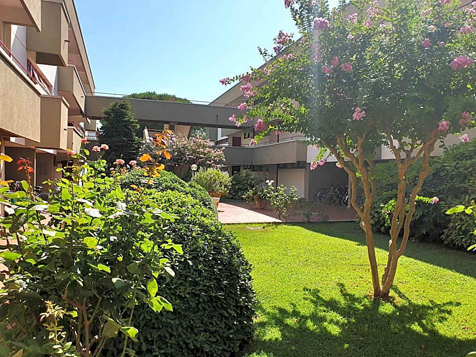 ISA-Holiday Homes from 400 to 900 m from the beach, apartments 6 beds