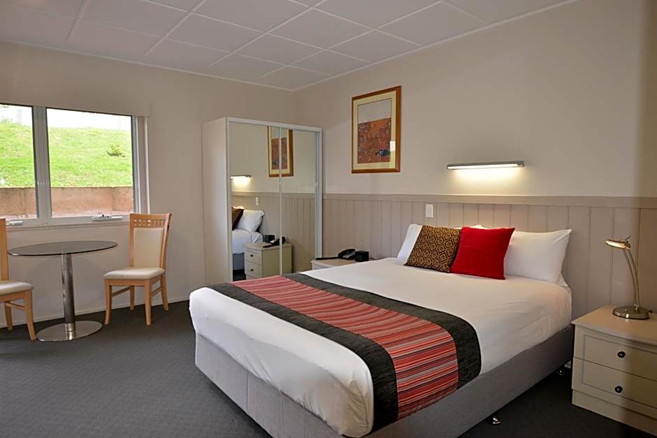 Country Comfort Amity Motel