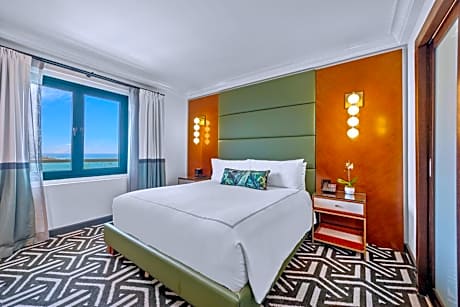 King Suite with Ocean View