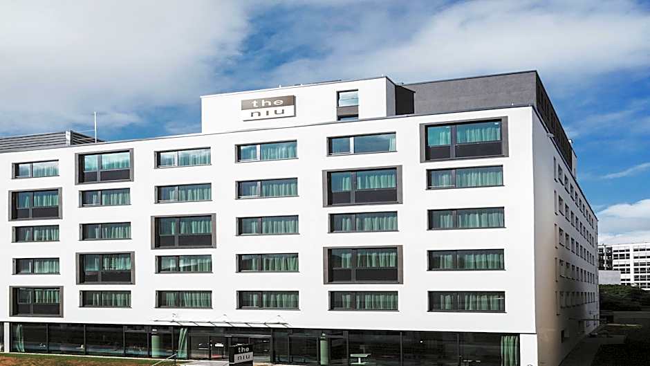 Holiday Inn - the niu, Form Stuttgart Feuerbach