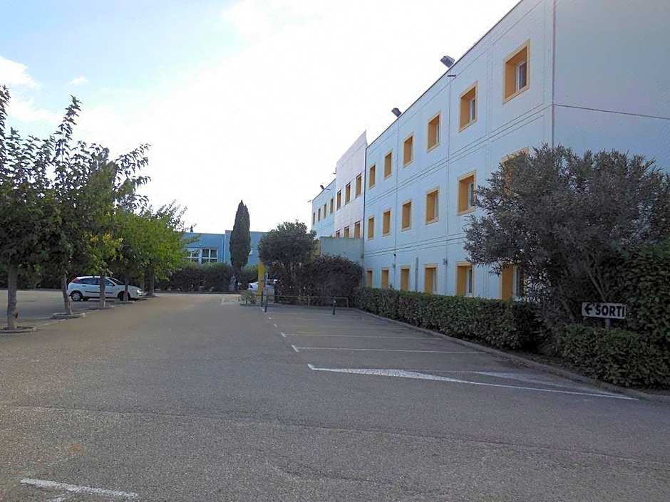 B&B HOTEL Nimes Caissargues