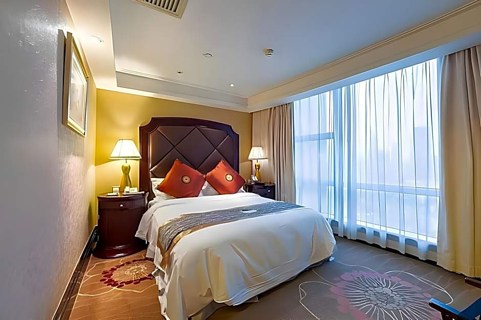 Royal Mediterranean Hotel