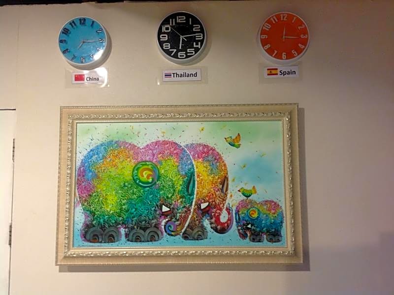 Nang Ta Yon @ Ban Thap Chang Hostel