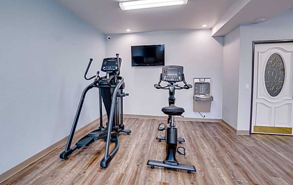 The Ashley Inn & Suites