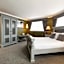 The Sir Thomas Hotel