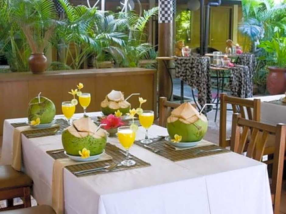 Nyiur Indah Beach Hotel