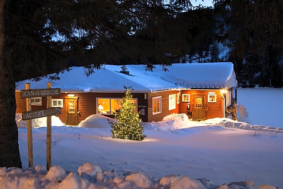 Kan-a-Mouche Pourvoirie Auberge et Chalets