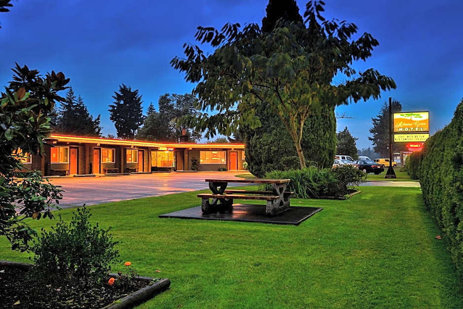 Arbutus Grove Motel