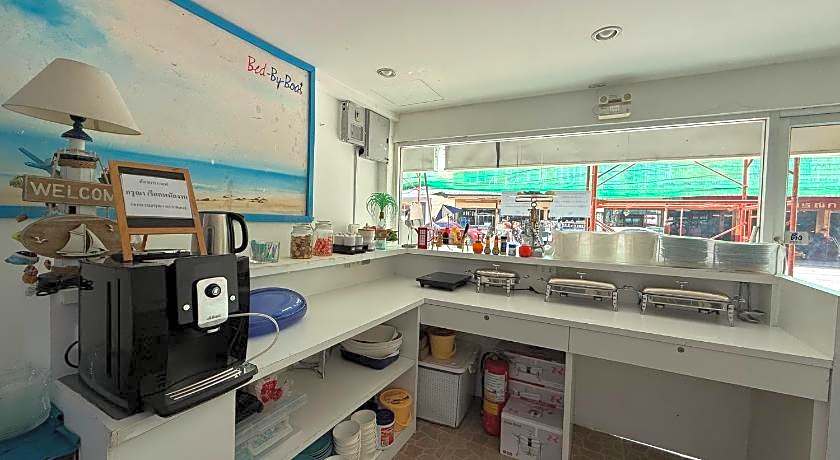 Bed By Boat Hotel & Apartment