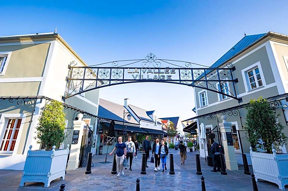 Staycity Aparthotels near Disneyland Paris