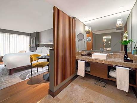 LUXURY ROOM, 1 King Size Bed