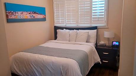 Queen Room (#17) - Annexed